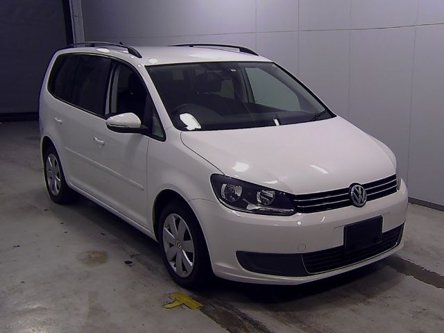 10196 Volkswagen Golf touran 1TCAV 2013 г. (Honda Tokyo)